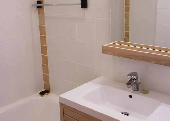 Hauts De Chaviere Vti Apartman *